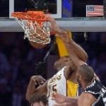 Lakers triunfan sin Kobe