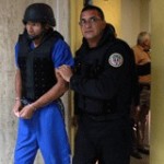 Sale del tribunal en camilla padrastro de niño herido en Rincón 