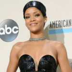 Sorprende Rihanna con un "dubi" en los AMA