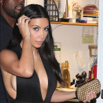 Revelador y profundo el escote de Kim Kardashian (Aquí las fotos)