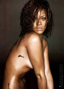 Rihanna-Esquire-Magazine-November-9