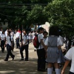 Departamento de Educación en Puerto Rico flexibiliza normas de uniformes para estudiantes gay