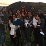 Los Kardashian-Jenner posan juntos en el Día de Acción de Gracias