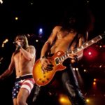 Arrestan a 30 en concierto de Guns N’ Roses