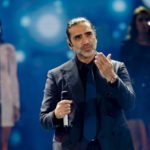 (VÍDEO) Alejandro Fernández casi vomita en pleno concierto