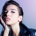 Video: se salen de control los fuegos artificiales durante un concierto de Dua Lipa