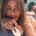 Sofía Vergara mostró en bikini sus grandes atributos para celebrar su cumpleaños y su último logro en Instagram